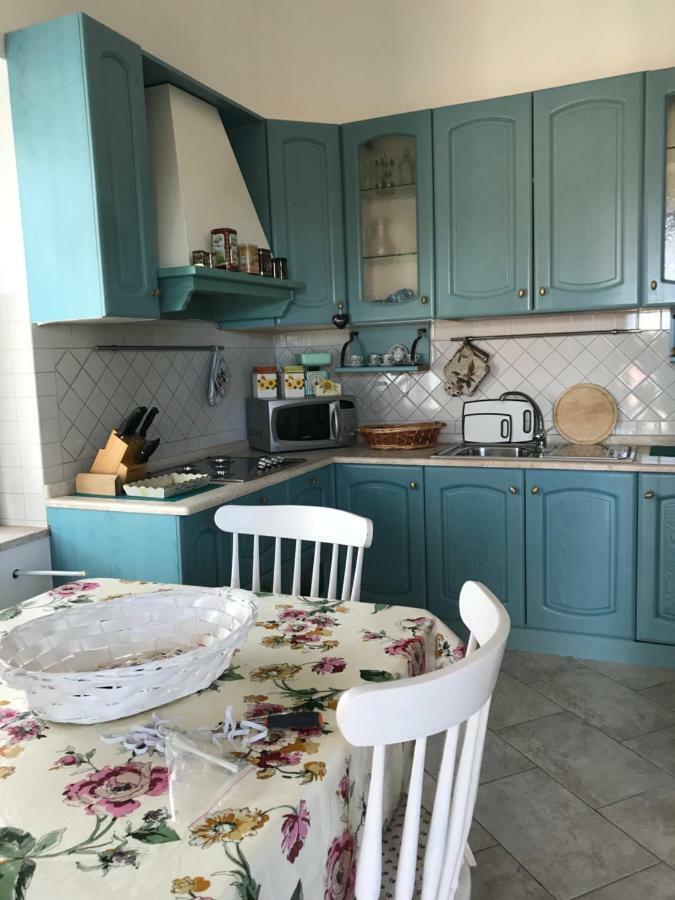 Villa Dei Fiori - Casa Vacanza Capoterra Buitenkant foto